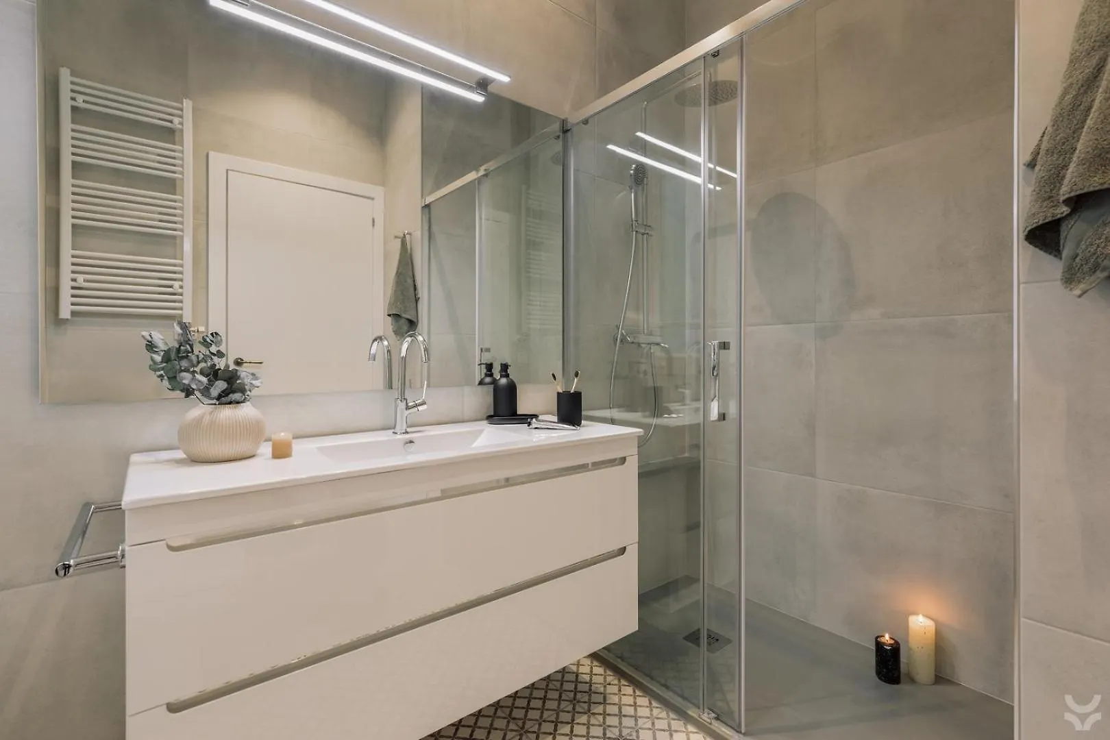Halite - 2 Bedrooms, Terrace, And Balcony In Gracia Barcelona Spain